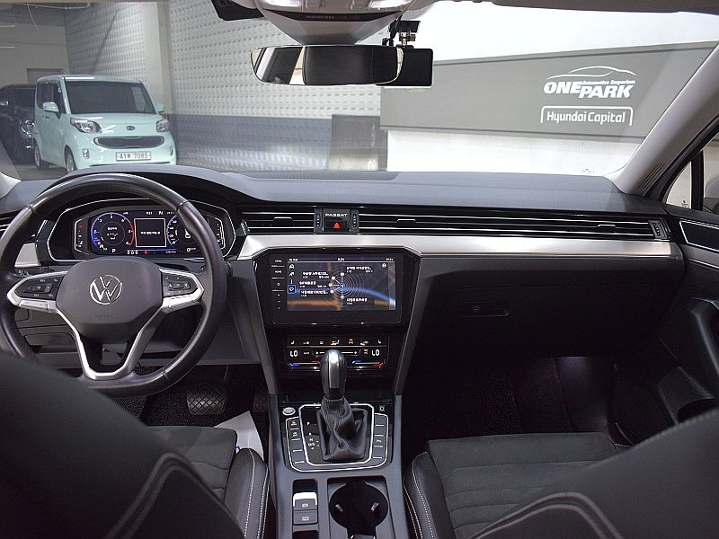 VOLKSWAGEN PASSAT GT B8 2022