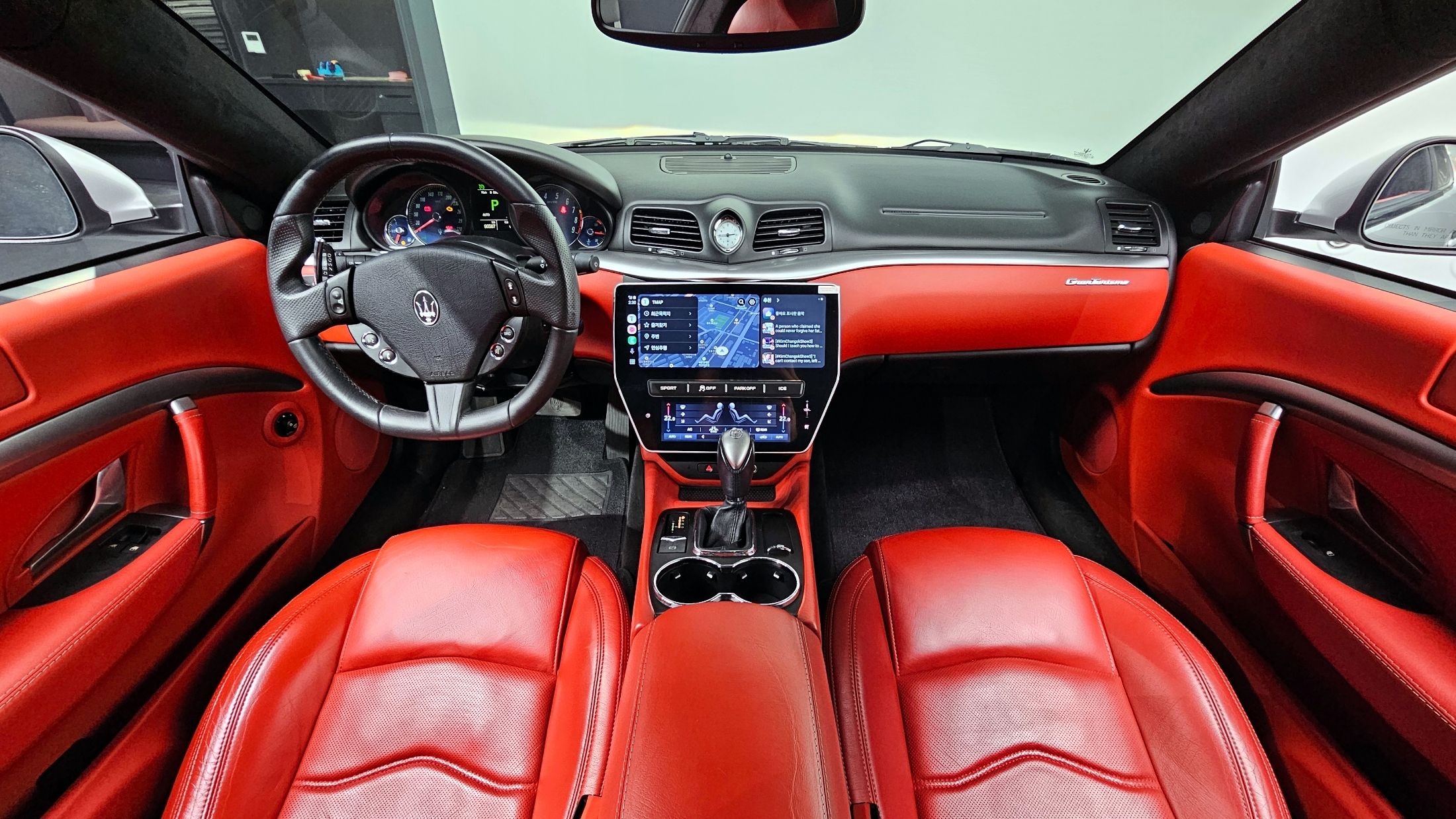 MASERATI GRANTURISMO 2013