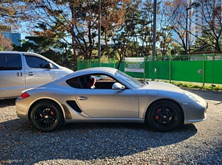 PORSCHE CAYMAN 2011