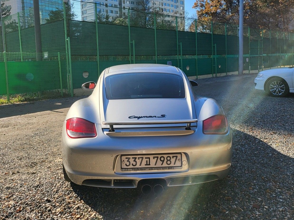 PORSCHE CAYMAN 2011