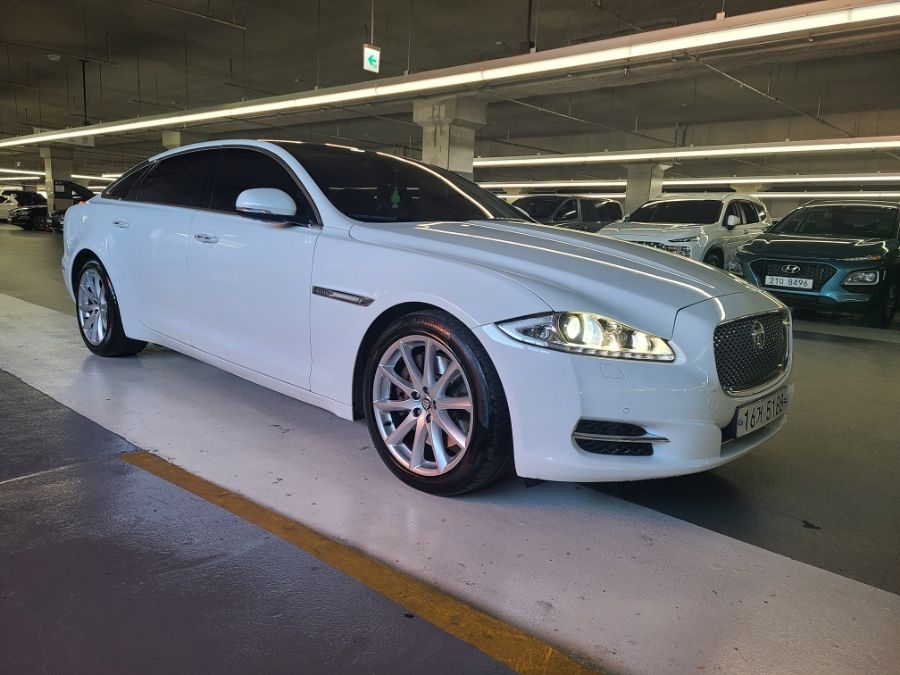 JAGUAR XJ 2013