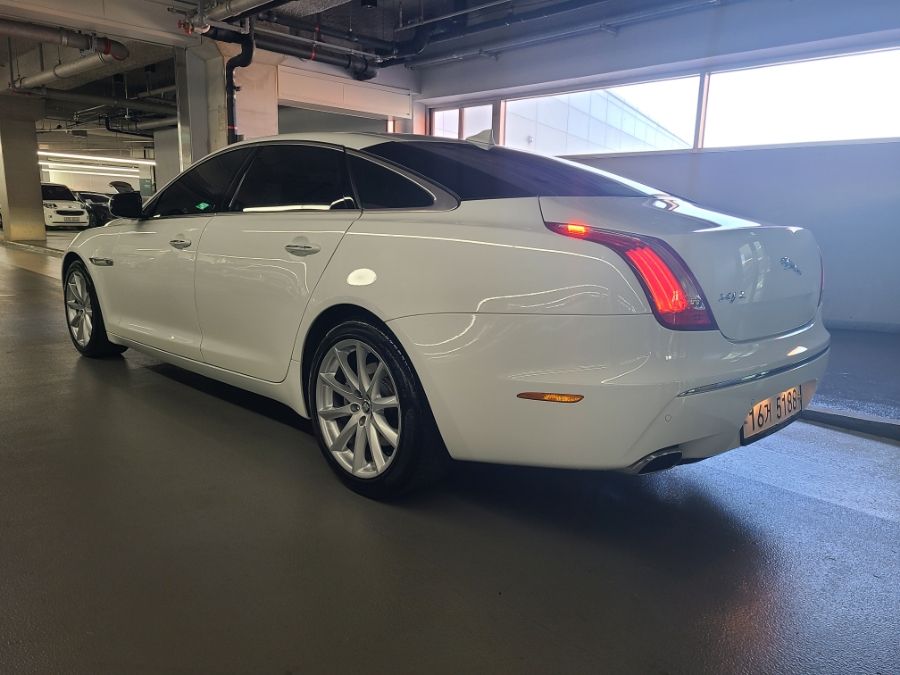 JAGUAR XJ 2013