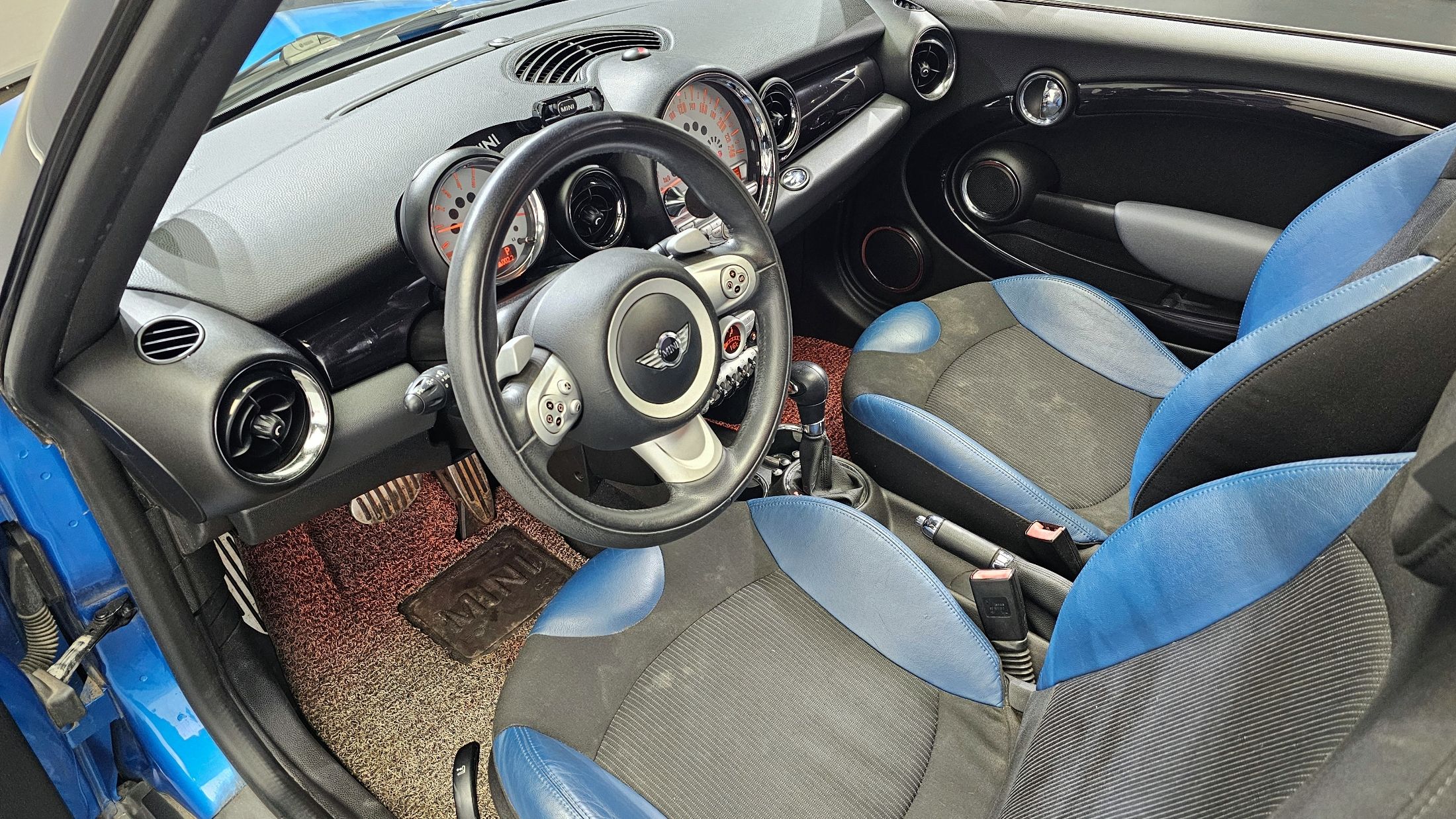 MINI CLUBMAN COOPER S 2008