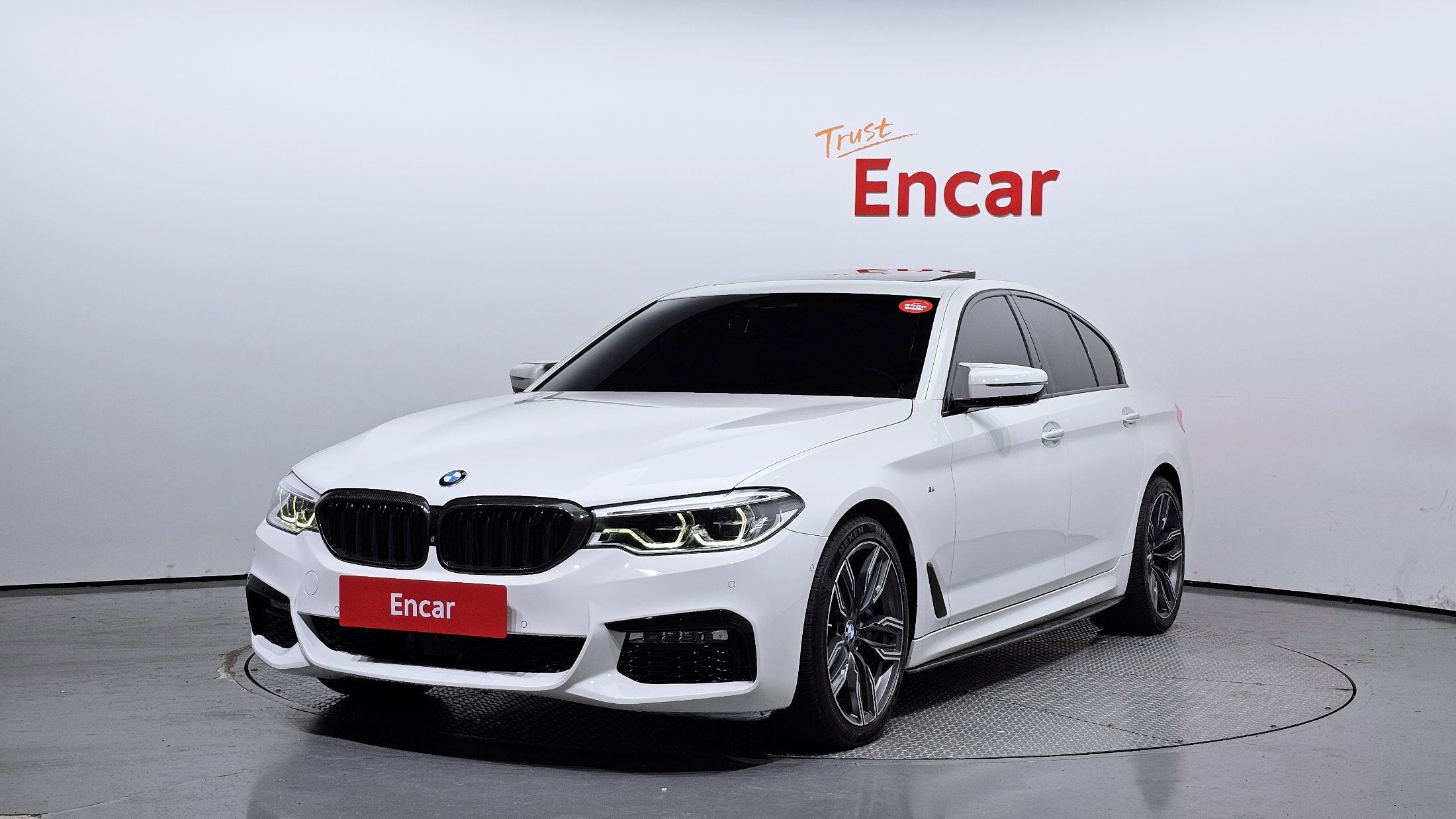 BMW 5-SERIES G30 2017