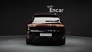 PORSCHE MACAN 2017