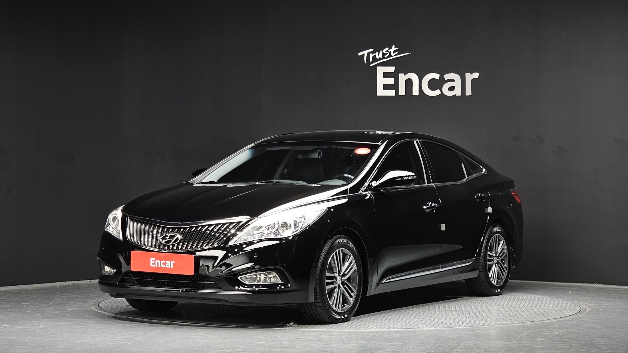 HYUNDAI GRANDEUR HG 2013