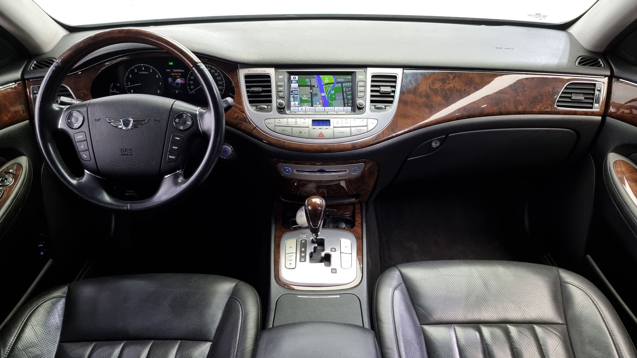HYUNDAI GENESIS 2011