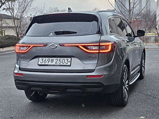 SAMSUNG QM6 2020