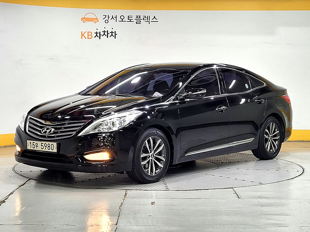 HYUNDAI GRANDEUR HG 2011