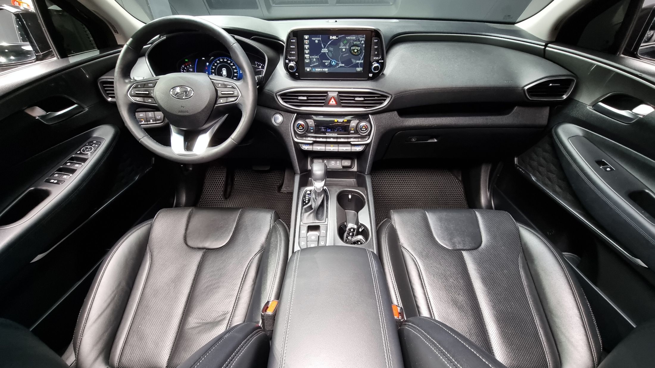 HYUNDAI SANTAFE TM 2018
