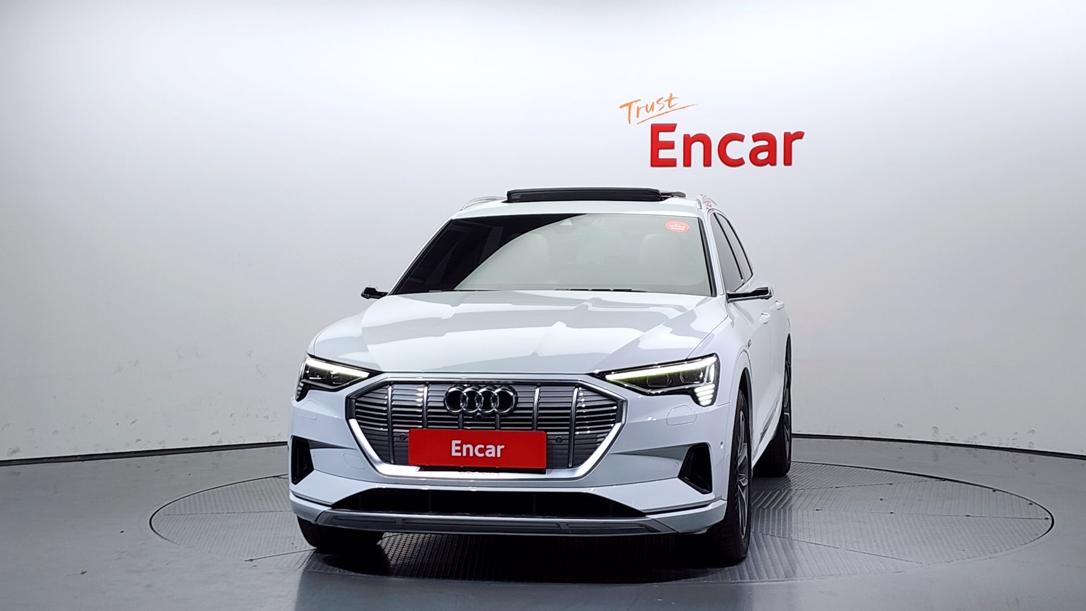 AUDI E-TRON 2021