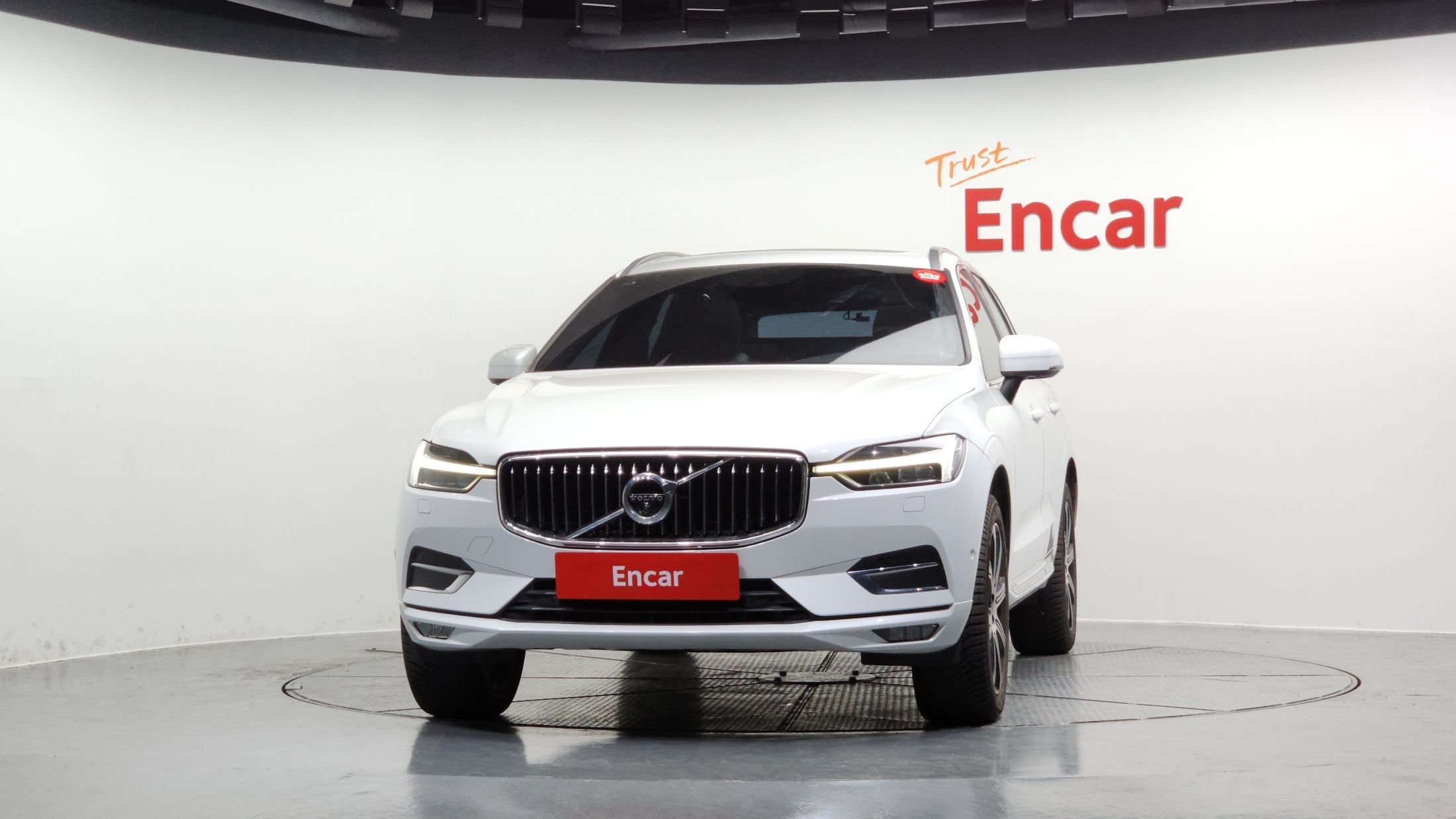 VOLVO XC60 2019