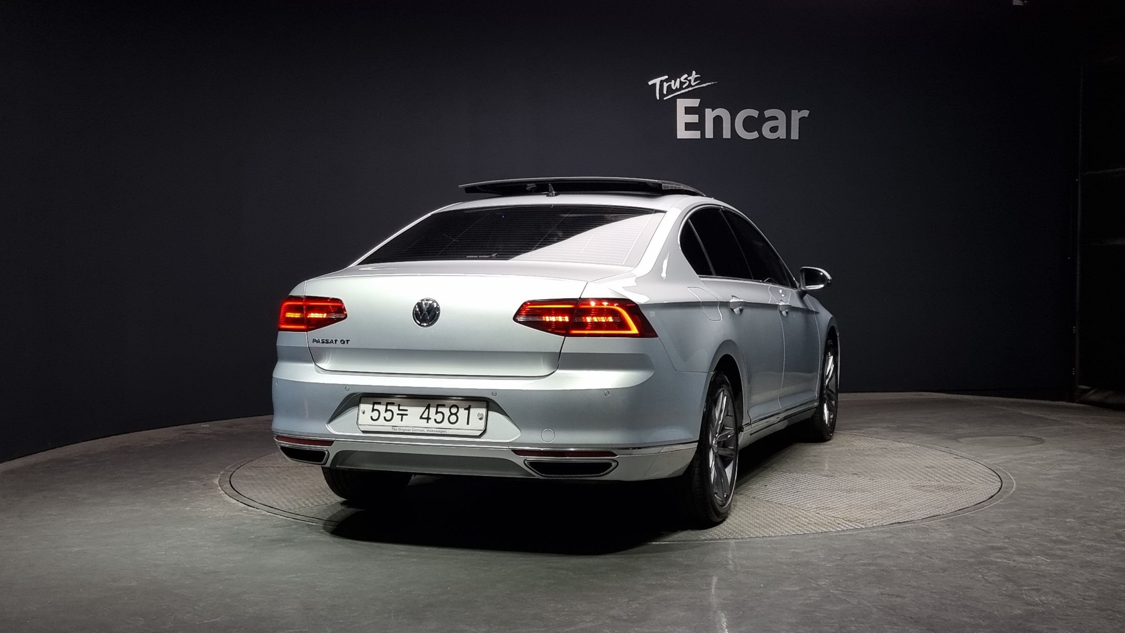 VOLKSWAGEN PASSAT GT B8 2018