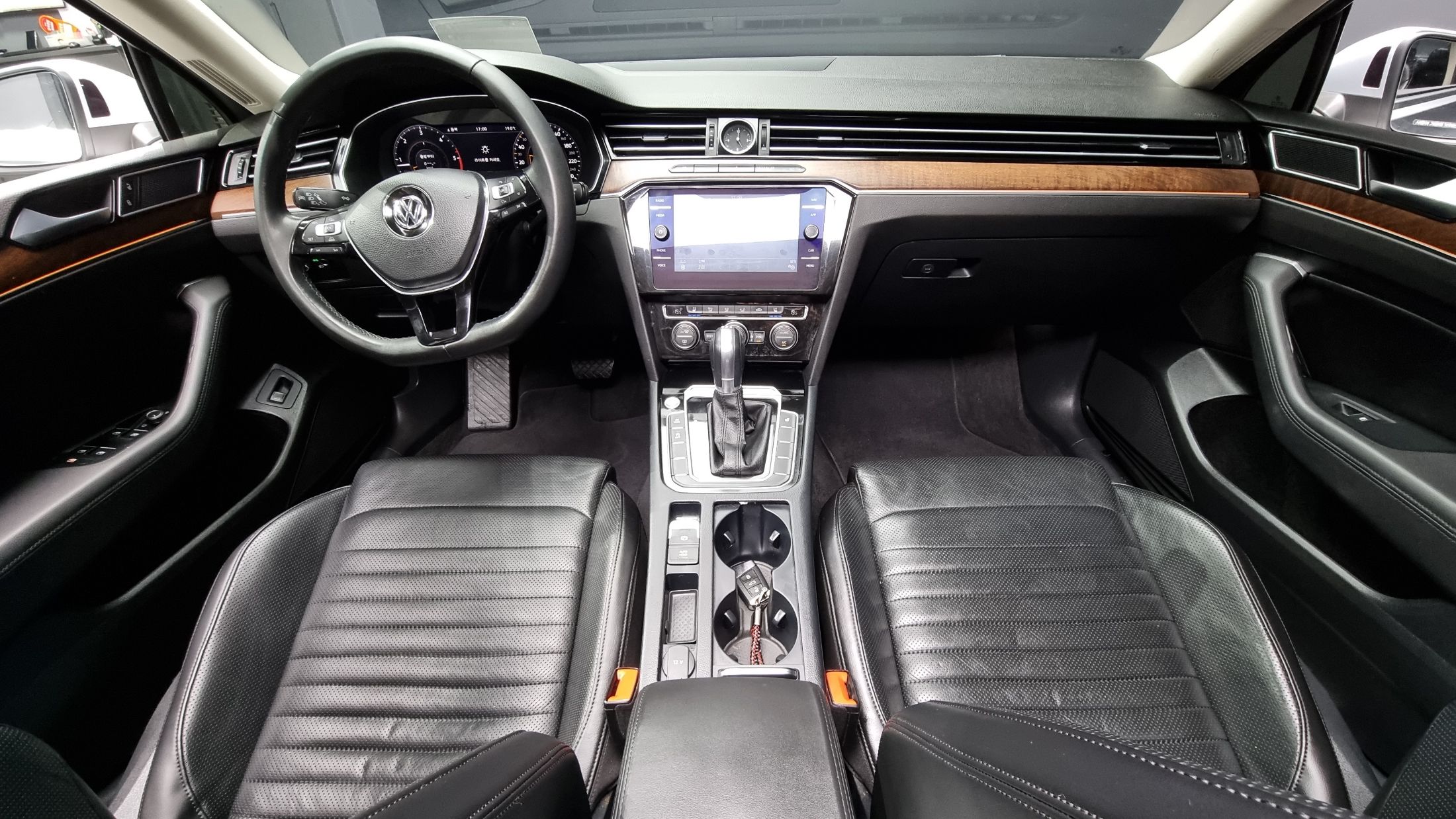 VOLKSWAGEN PASSAT GT B8 2018