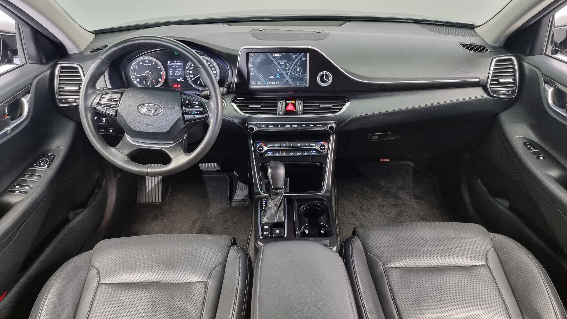 HYUNDAI GRANDEUR IG 2017