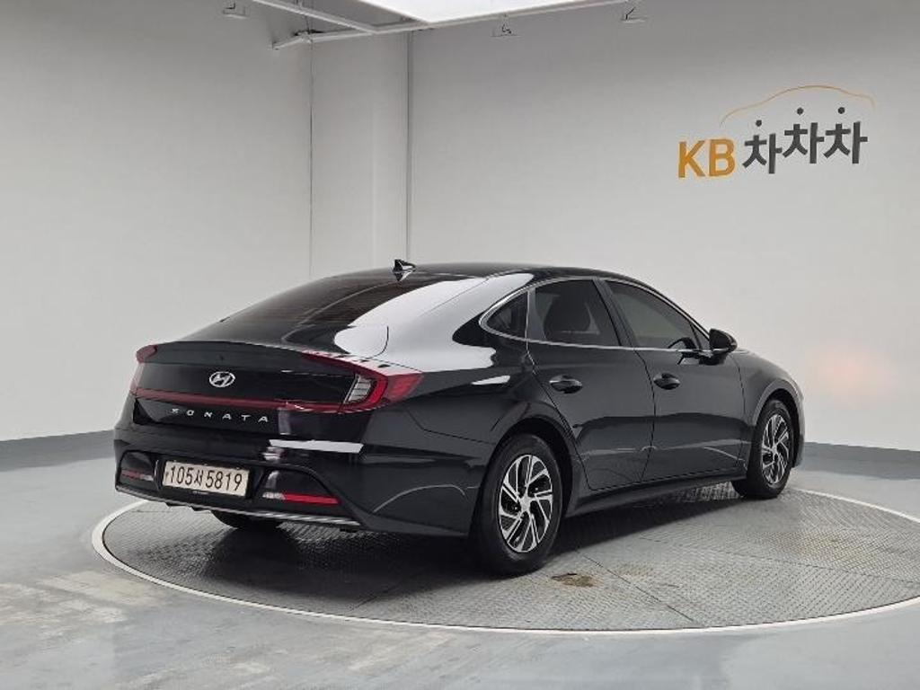 HYUNDAI SONATA HYBRID DN8 2020