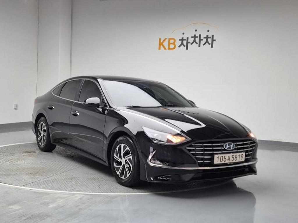 HYUNDAI SONATA HYBRID DN8 2020