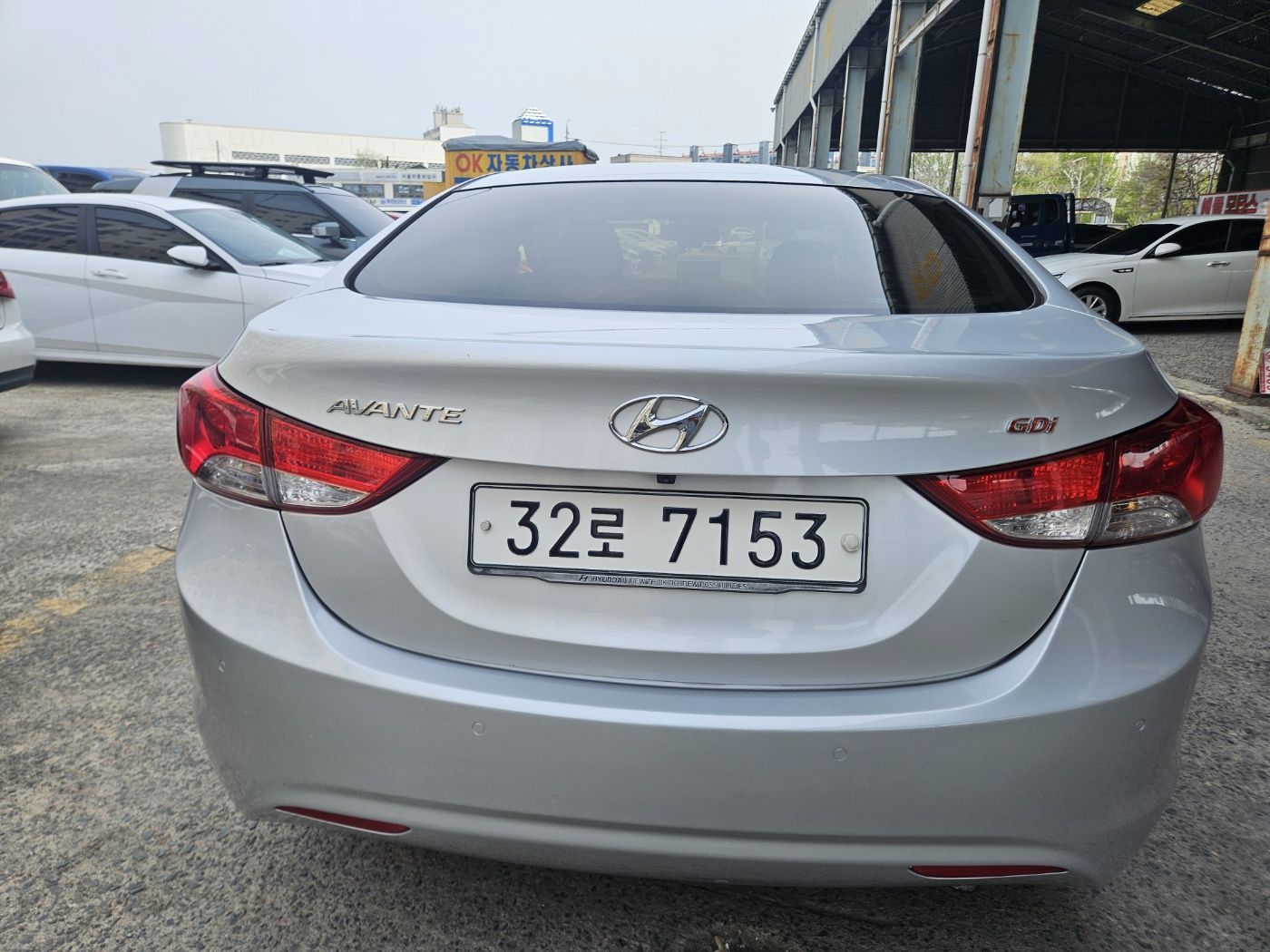 HYUNDAI AVANTE MD 2013