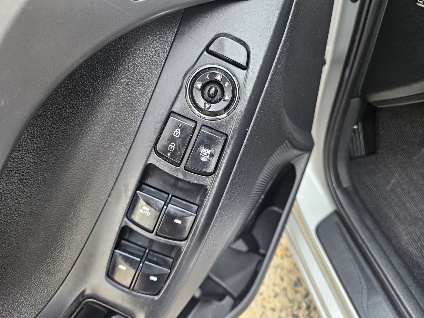 HYUNDAI AVANTE MD 2013