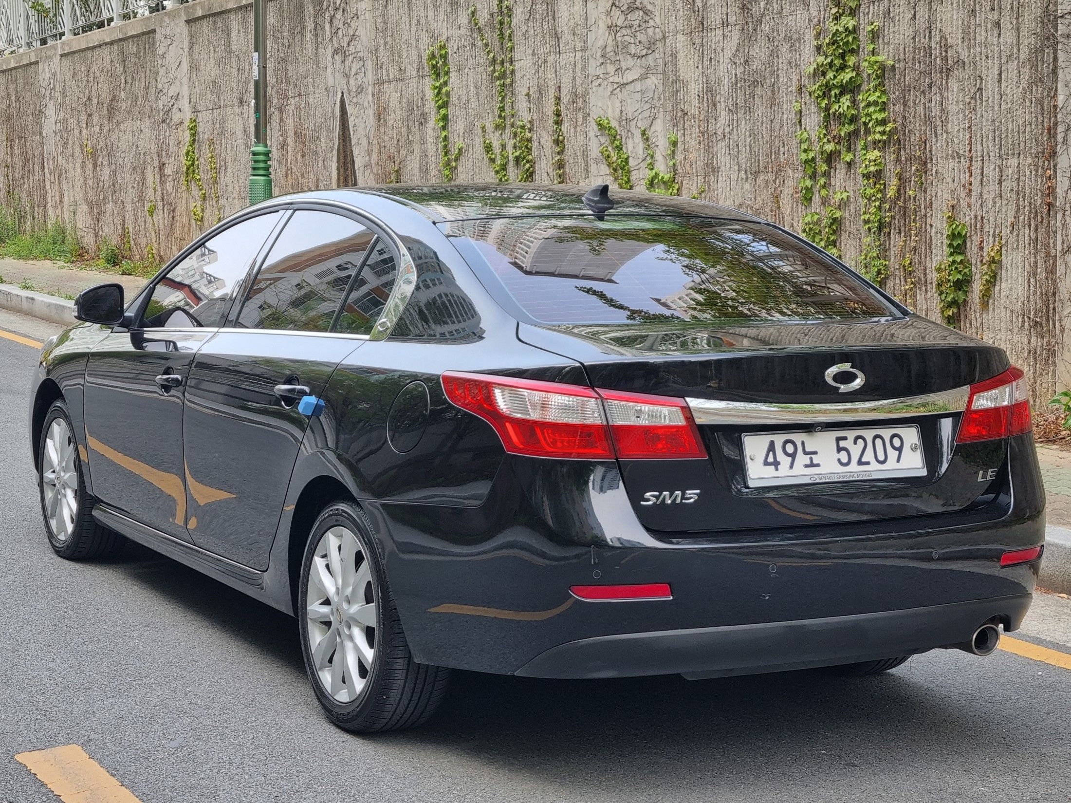 SAMSUNG SM5 NEW 2011