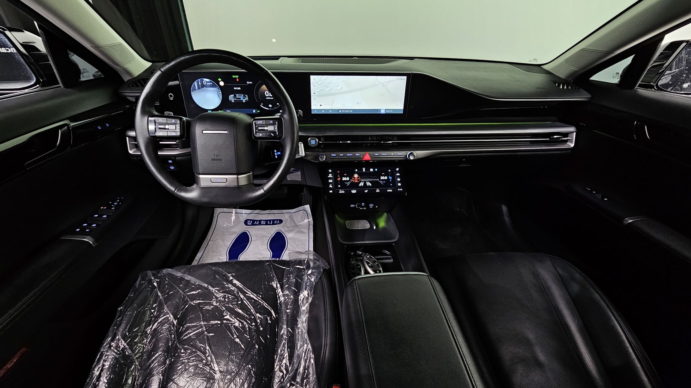 HYUNDAI GRANDEUR HYBRID GN7 2023