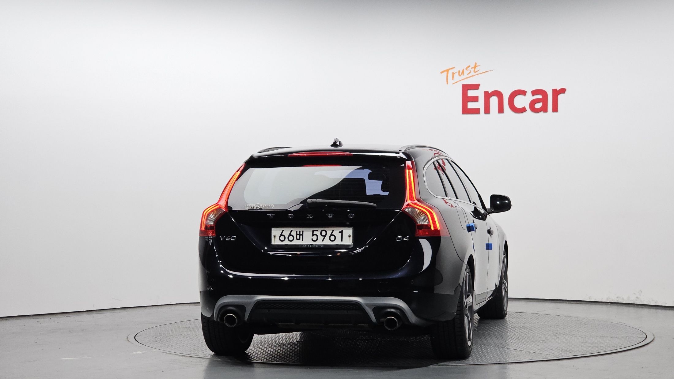 VOLVO V60 2014
