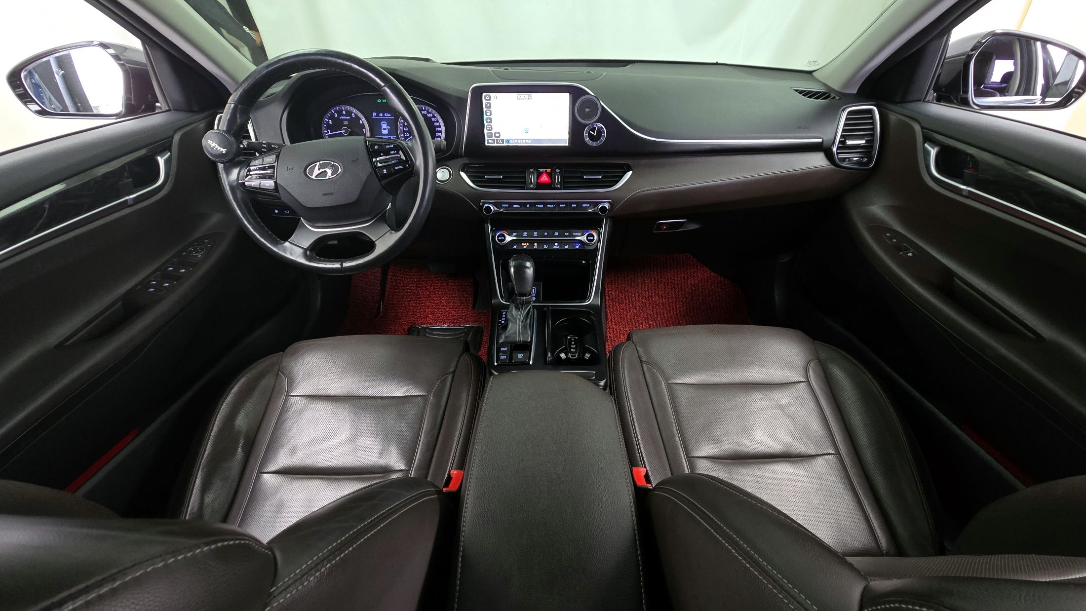 HYUNDAI GRANDEUR IG 2017