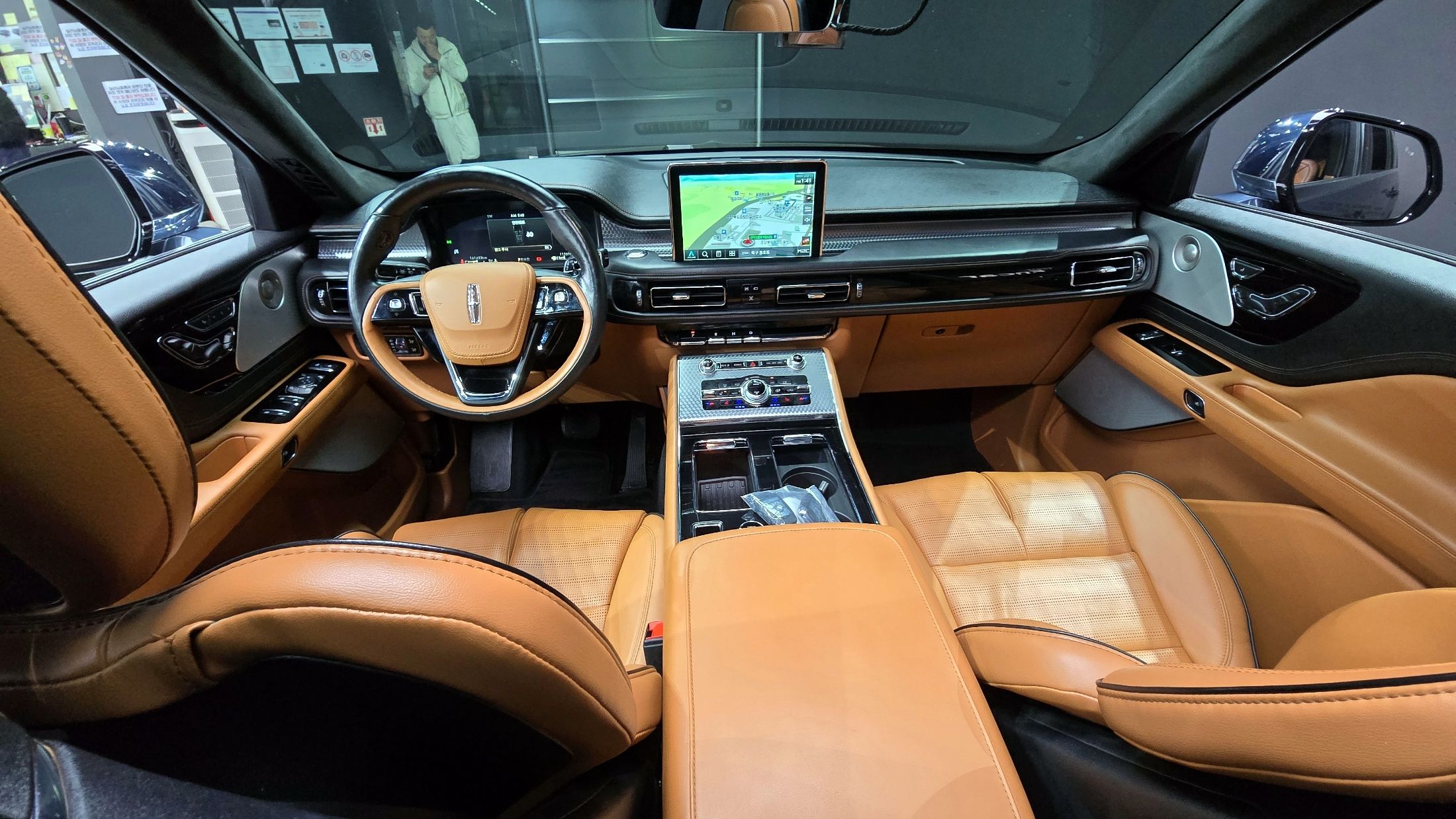 LINCOLN AVIATOR