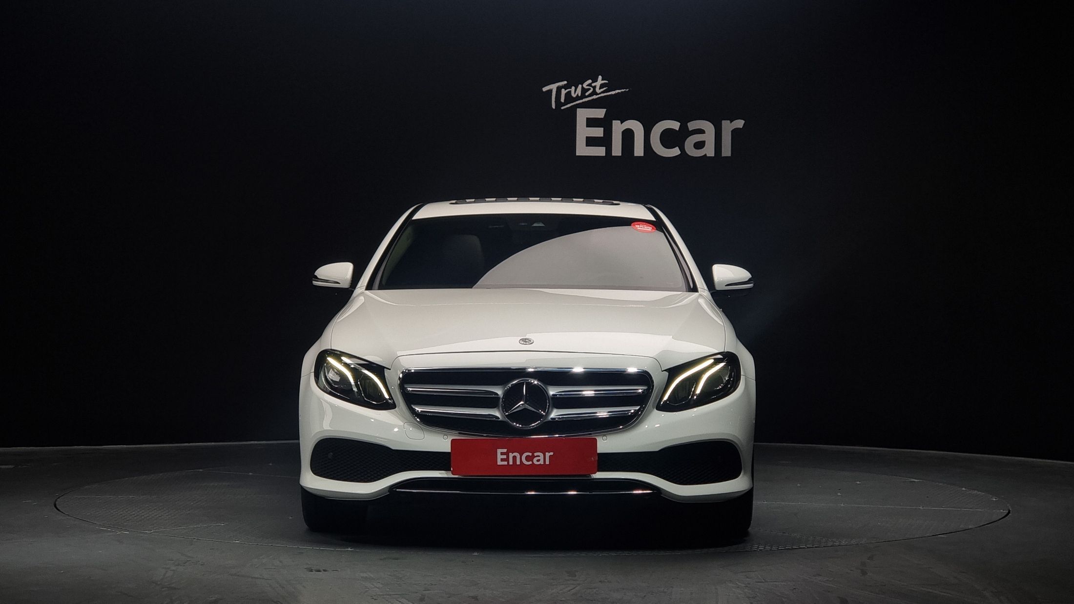 MERCEDES BENZ E-CLASS W213 2019