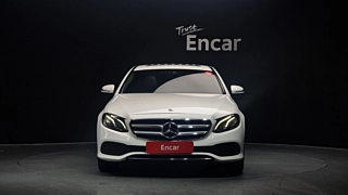 MERCEDES BENZ E-CLASS W213 2019