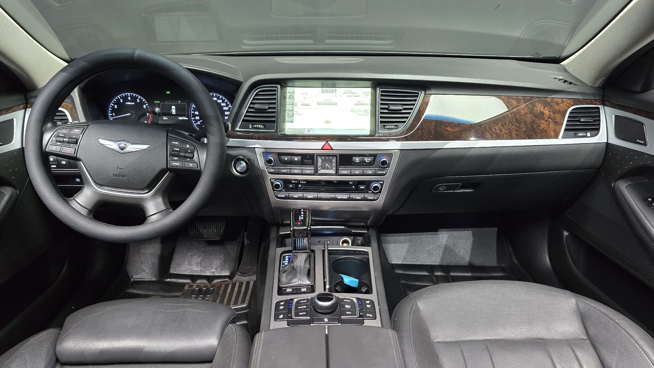HYUNDAI GENESIS DH 2014