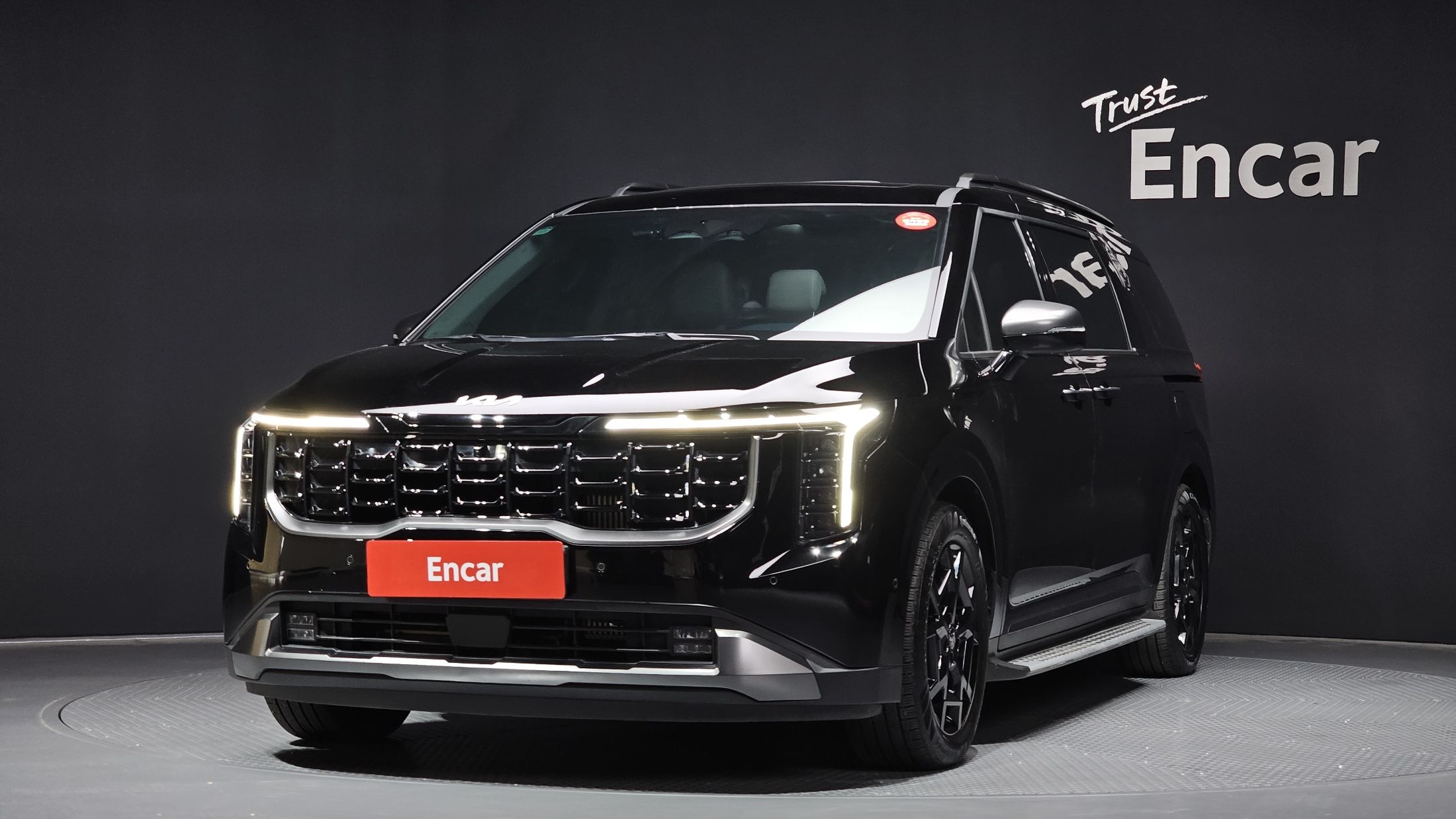 KIA CARNIVAL 2024