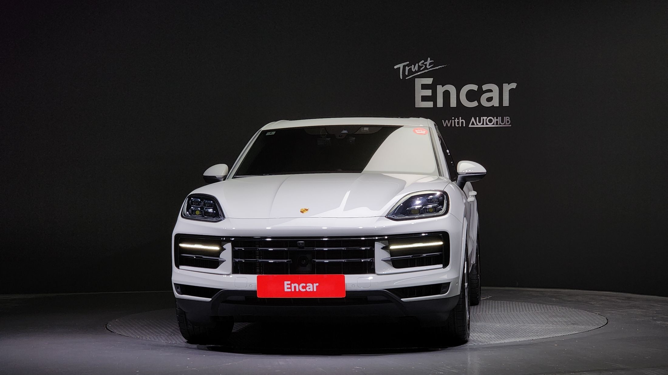 PORSCHE CAYENNE PO536 2024