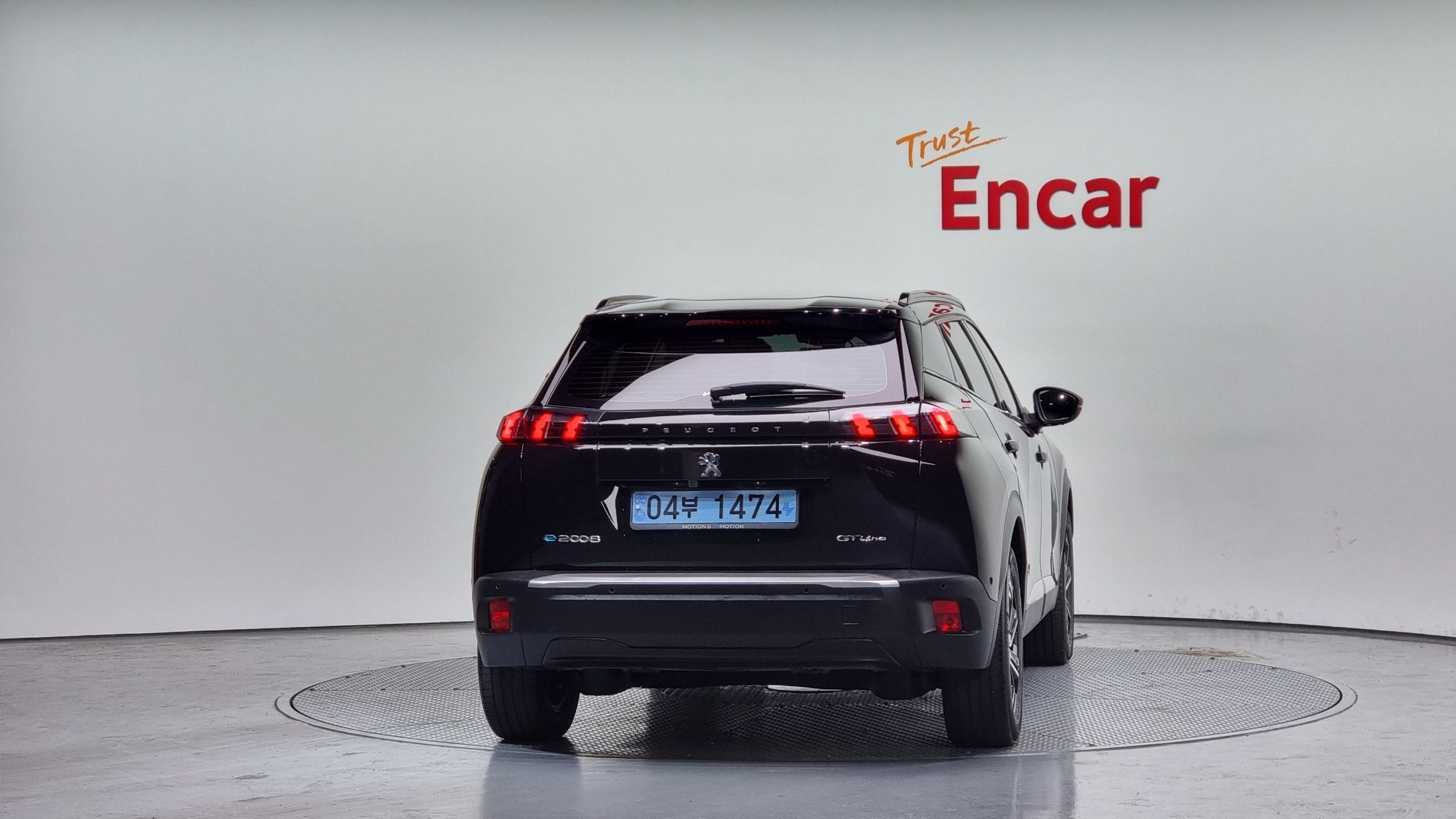 PEUGEOT E-2008 2021