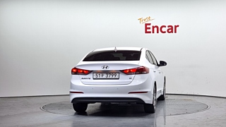 HYUNDAI AVANTE AD 2018