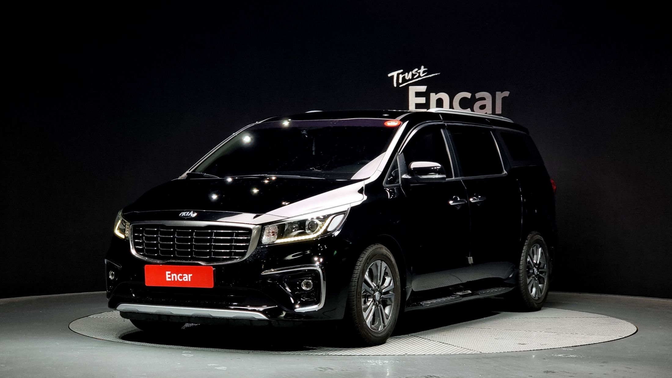 KIA CARNIVAL 2018