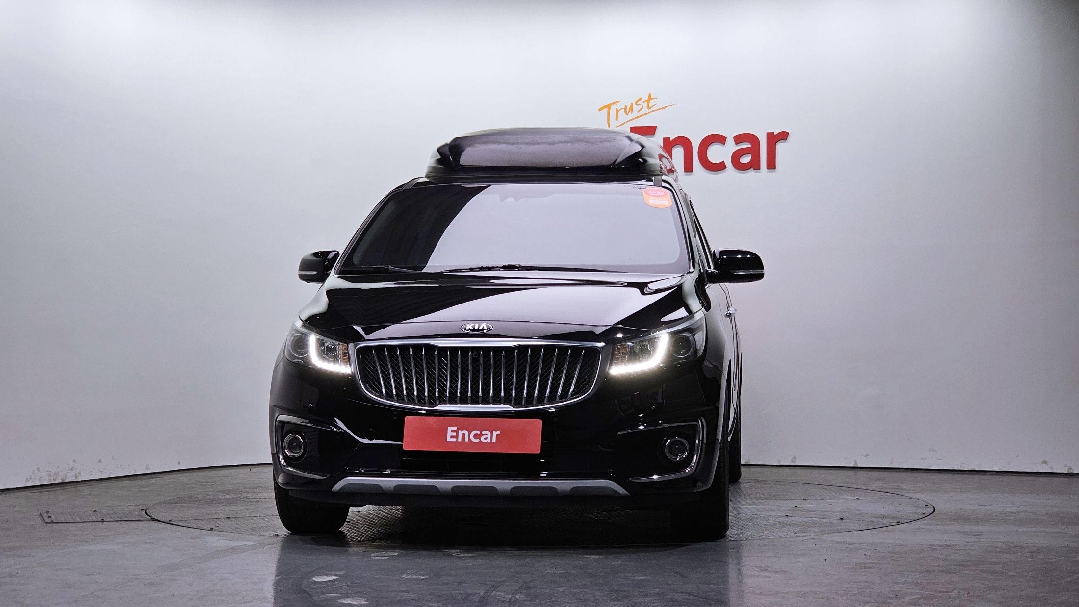 KIA CARNIVAL 2016