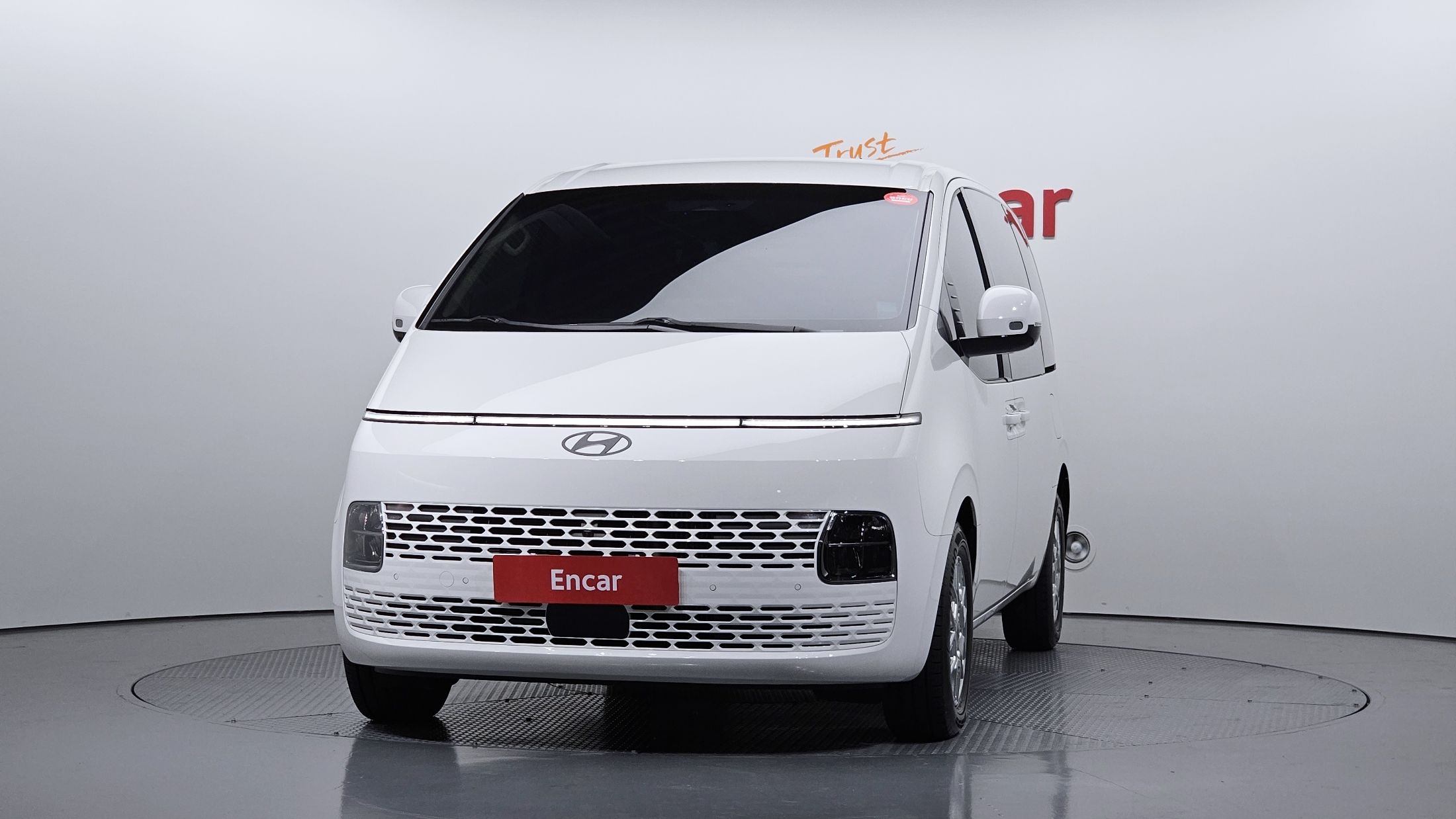 HYUNDAI STARIA 2024