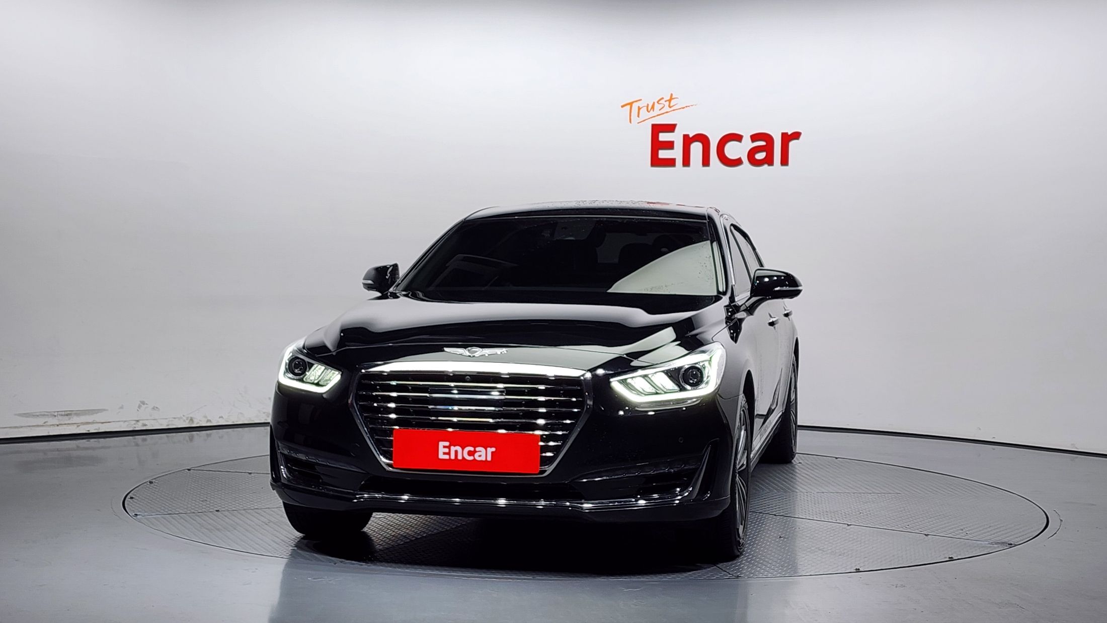 GENESIS EQ900 2016