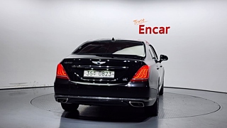 GENESIS EQ900 2016