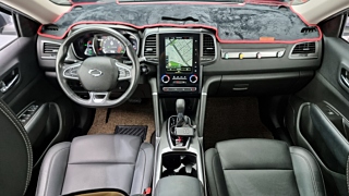 SAMSUNG QM6 2022
