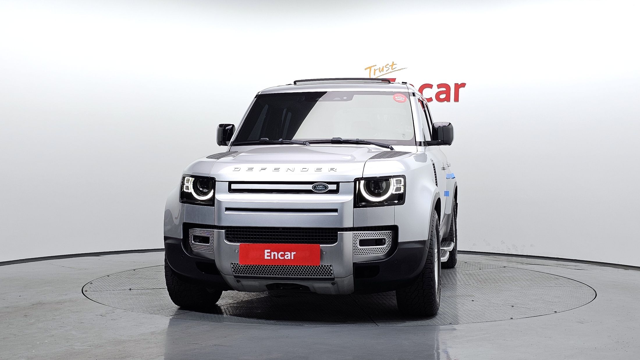LAND ROVER DEFENDER L663