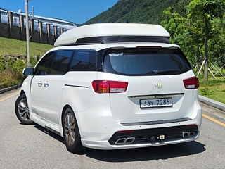 KIA CARNIVAL 2018
