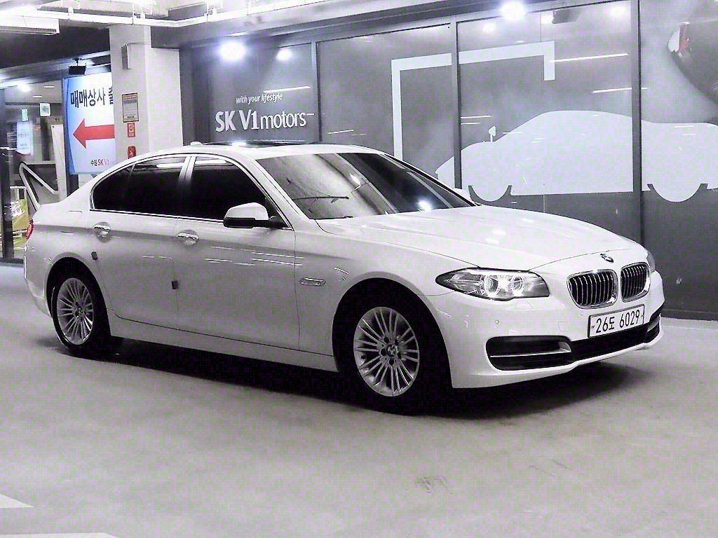 BMW 5-SERIES F10