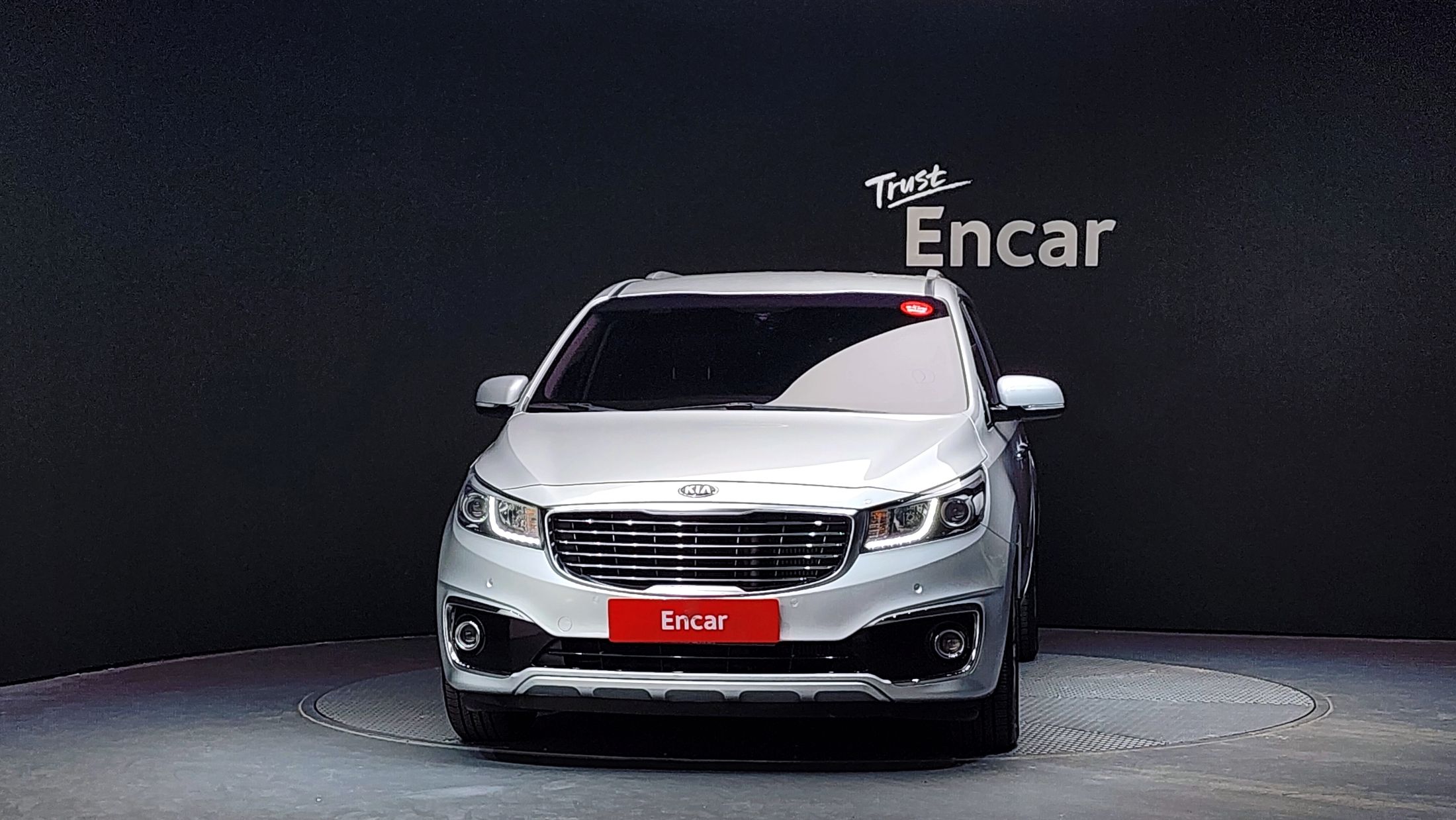KIA CARNIVAL 2018