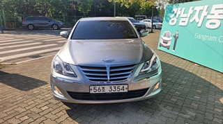 HYUNDAI GENESIS 2012