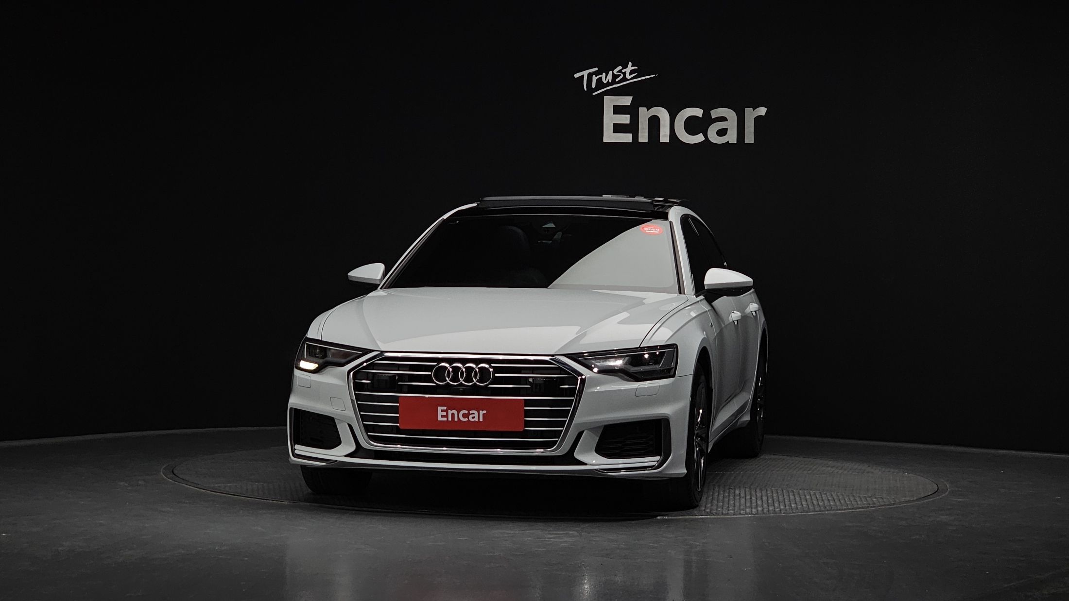 AUDI A6 C8