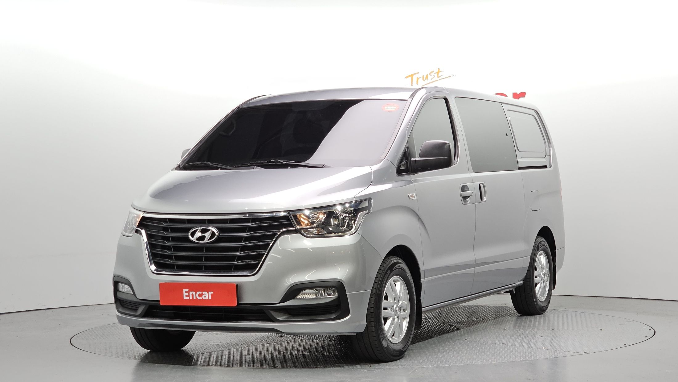 HYUNDAI STAREX GRAND 2019