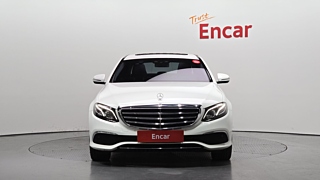 MERCEDES BENZ E-CLASS W213 2018