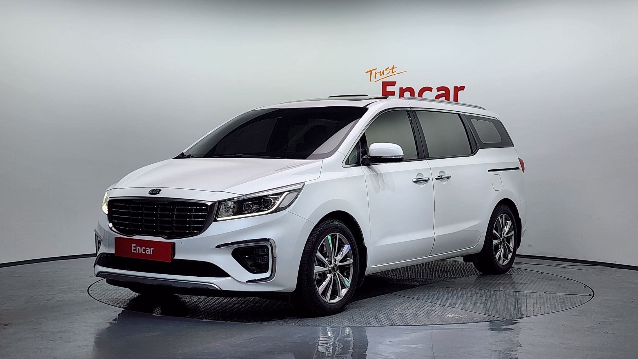 KIA CARNIVAL 2019